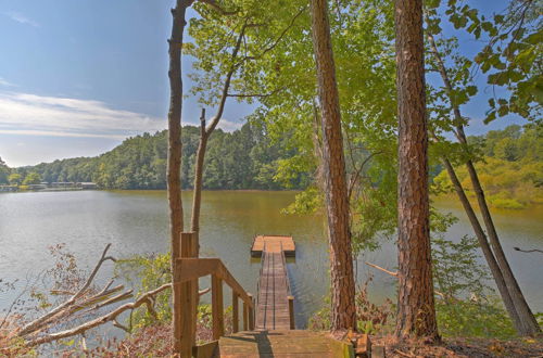 Foto 1 - Pet-friendly Toccoa Home w/ Deck + Lake Access