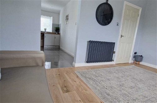 Photo 15 - Captivating 2-bed Apartment in Tenby