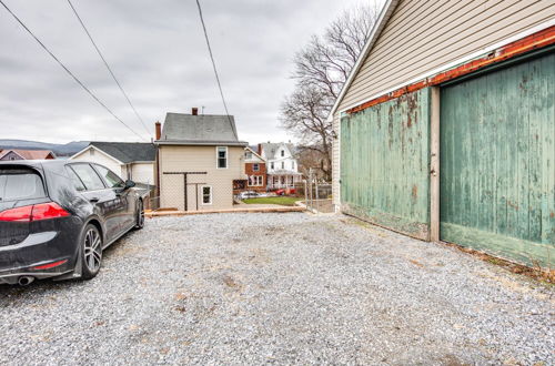 Foto 21 - Family-friendly Altoona Abode w/ Spacious Patio