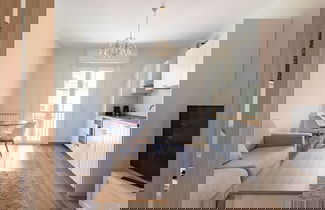 Foto 1 - JOIVY Lele Apartment With Swimming Pool
