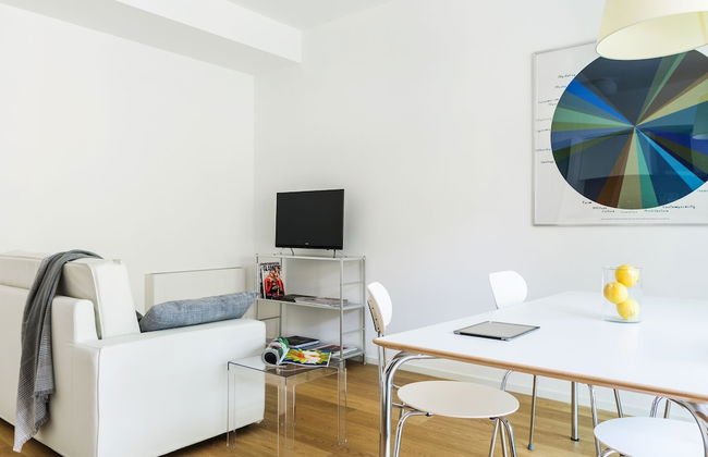 JOIVY Stylish 1-Bedroom Flat - Photo 12