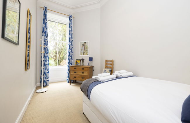 JOIVY 3-Bed Meadows Flat Near Castle & Royal Mile - Foto 7