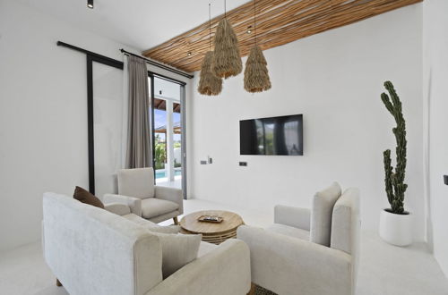 Photo 23 - Marbella Villa by Hombali