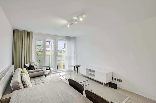 Foto 12 - Bright and Spacious Belgravia Apartment