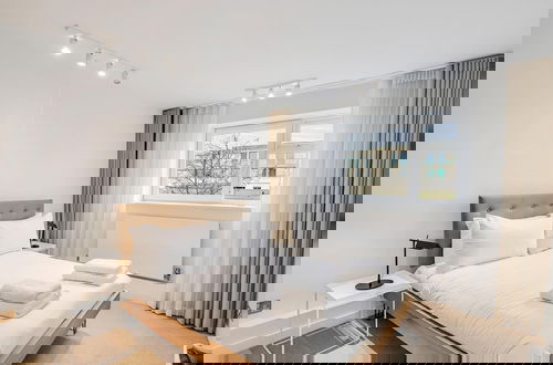 Foto 14 - Bright and Spacious Belgravia Apartment