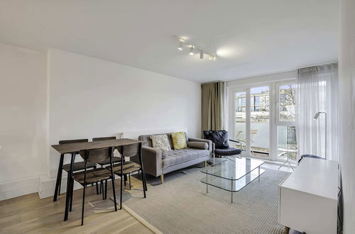 Photo 21 - Bright and Spacious Belgravia Apartment