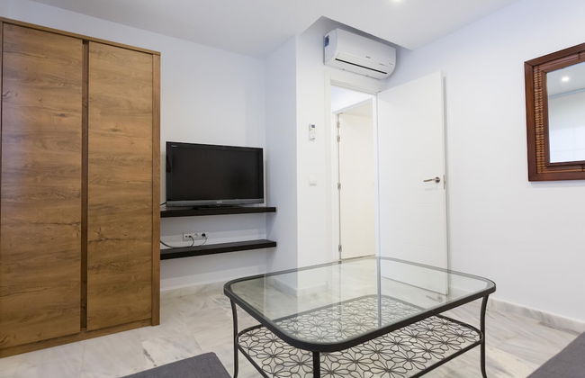 Artola in Marbella With 4 Bedrooms and 3 Bathrooms - Photo 29