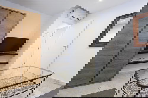 Foto 29 - Artola in Marbella With 4 Bedrooms and 3 Bathrooms