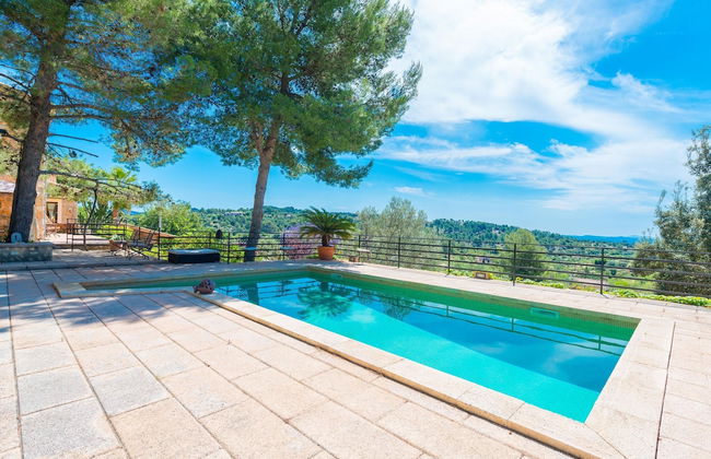 Es Pinar in Alar With 4 Bedrooms and 4 Bathrooms - Foto 1