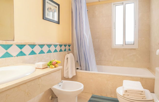 Banana Beach Apartment - Photo 13