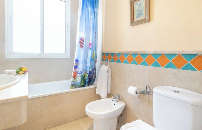 Banana Beach Apartment - Photo 12