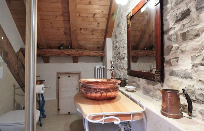 Charming Alpine Retreat for 9 - Photo 20