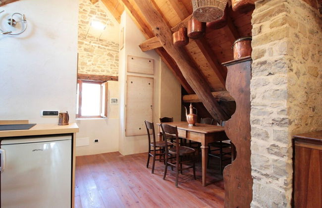 Charming Alpine Retreat for 9 - Photo 11