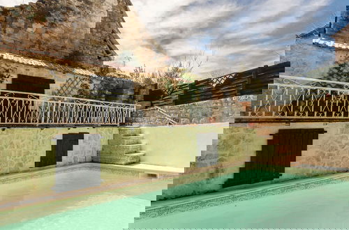 Foto 10 - Elegant Holiday Home in Coubjours
