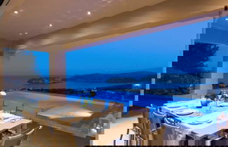 Foto 1 - Sea View 3 Bedroom Villa Close to the Beach