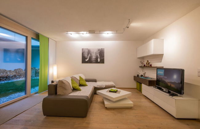 Tasteful Apartment in Fulpmes - Foto 1