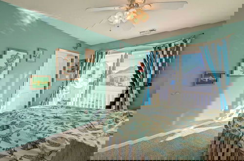 Foto 30 - Waves 'n Wooder by Avantstay Swimspa + Game Room, Walk to Beach