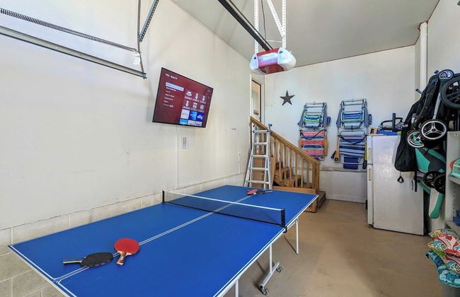 Waves 'n Wooder by Avantstay Swimspa + Game Room, Walk to Beach - Foto 13