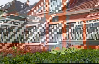 Photo 1 - 