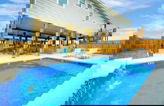 Foto 1 - Flirty Flamingo by Avantstay Private Pool, Firepit, Balcony