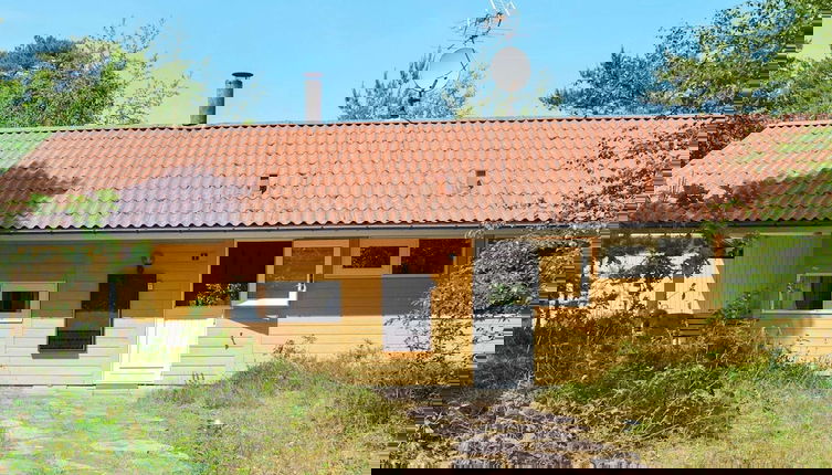 Foto 1 - 6 Person Holiday Home in Nexo