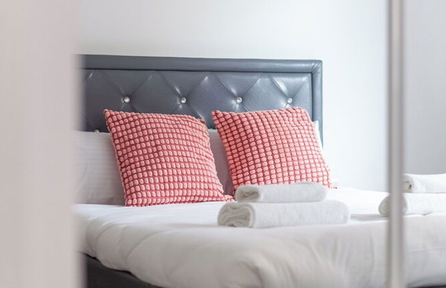 Stunning 5 Bedroom Retreat London - Photo 32