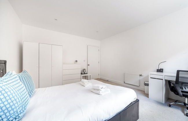 Stunning 5 Bedroom Retreat London - Photo 22