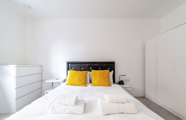 Stunning 5 Bedroom Retreat London - Photo 13