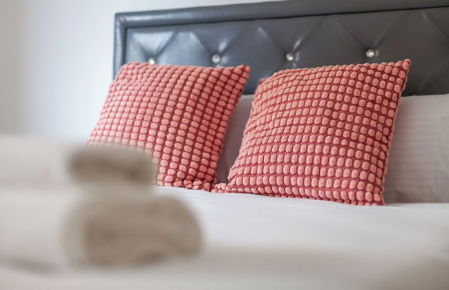 Stunning 5 Bedroom Retreat London - Photo 24