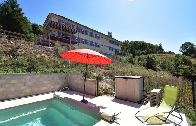 Apartment in Cuzy With Heated Pool - Photo 18