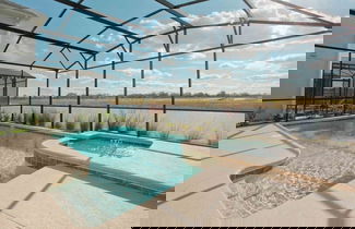 Foto 1 - Storey Lake Dream Home With Gorgeous Lake View! 6 Bedroom Home by RedAwning