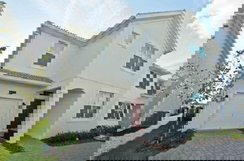 Foto 35 - Storey Lake Dream Home With Gorgeous Lake View! 6 Bedroom Home by RedAwning