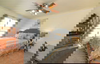 Foto 3 - Cape Terrace Waterfront Oasis