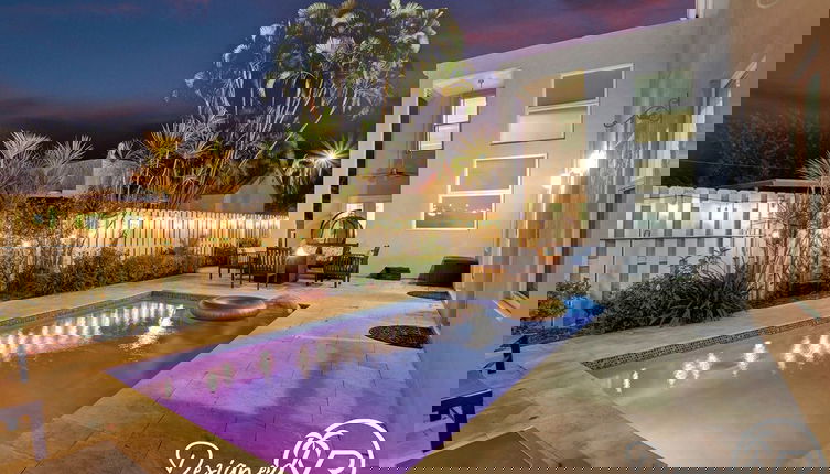 Foto 1 - Dream House 5 Bedroom w/ Amazing Heated Pool
