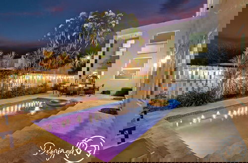 Foto 1 - Dream House 5 Bedroom w/ Amazing Heated Pool