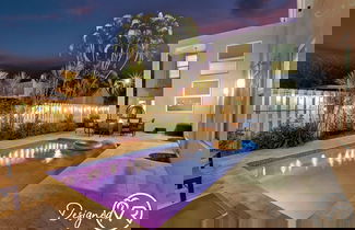 Foto 1 - Dream House 5 Bedroom w/ Amazing Heated Pool