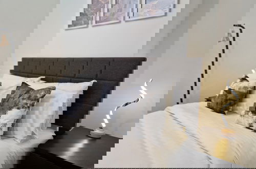 Foto 3 - ExCel London City Airport King Beds