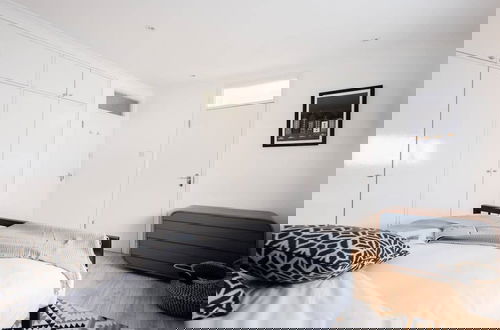 Photo 26 - The Kensington Palace Mews - Bright & Modern 6bdr House With Parking Space