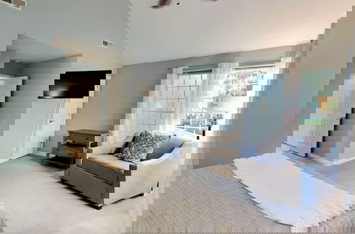 Foto 3 - Evian 237