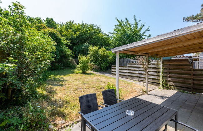 Cozy Holiday Home 3 Minutes From the Beach! - Foto 14