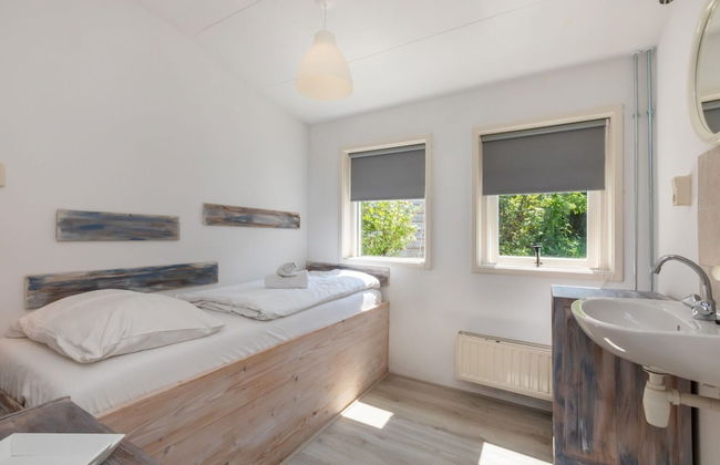 Cozy Holiday Home 3 Minutes From the Beach! - Foto 2