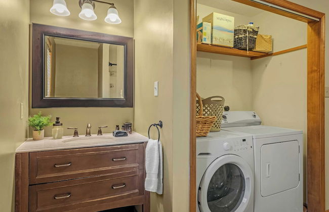 Hickory Haven by Avantstay Hot Tub, Game Room, Theater, Deck - Photo 28