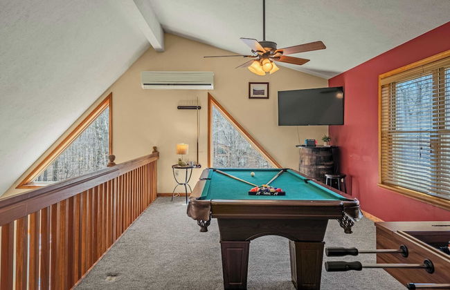 Hickory Haven by Avantstay Hot Tub, Game Room, Theater, Deck - Photo 37