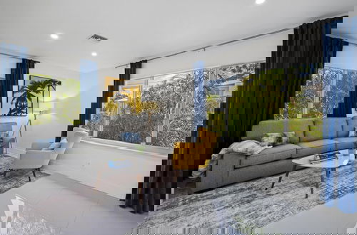 Photo 5 - Bnb Hyperion - Modern 1B Haven in Fort Lauderdale