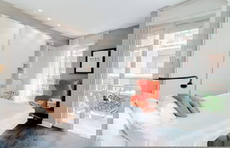 Photo 1 - MyHomeInComo - Art Design Suites