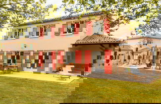 Foto 1 - Modern Villa With Large Garden