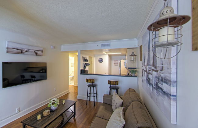 1 Bedroom Steps to Marina and CocoWalk - Photo 15