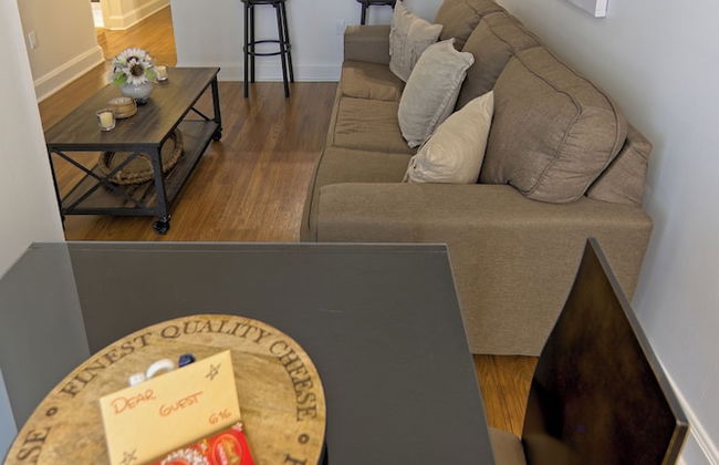 1 Bedroom Steps to Marina and CocoWalk - Photo 14