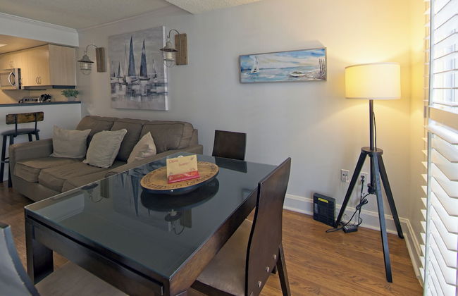 1 Bedroom Steps to Marina and CocoWalk - Photo 18
