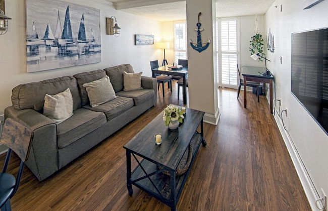 1 Bedroom Steps to Marina and CocoWalk - Photo 1